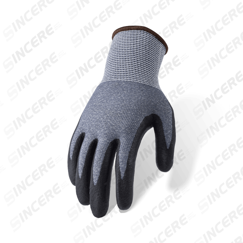 Guantes resistentes a cortes ANSI A6 calibre 13 con revestimiento de palma de microespuma de nitrilo negro Guantes resistentes a cortes ANSI A6 calibre 13 con revestimiento de palma de microespuma de nitrilo negro
