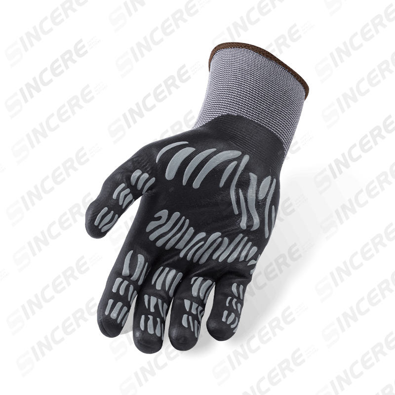 Guantes de spandex de nailon calibre 15 con palma de microespuma de nitrilo negro y empuñadura de puntos de nitrilo irregular gris