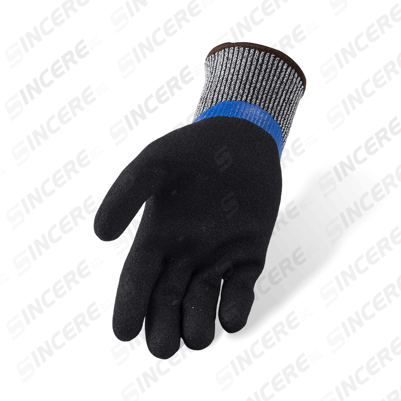 Guantes resistentes a cortes ANSI A4 calibre 13 — inmersión suave de nitrilo azul de 3/4 con palma arenosa negra y refuerzo de pulgar completo Guantes resistentes a cortes ANSI A4 calibre 13 — inmersión suave de nitrilo azul de 3/4 con palma arenosa negra y refuerzo de pulgar completo